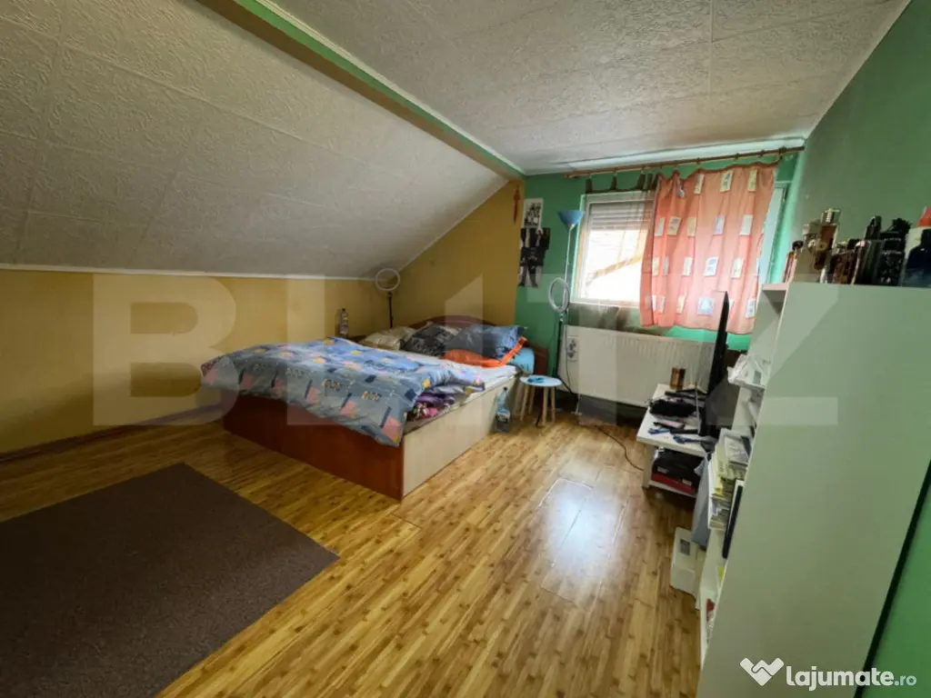 Casa cu 5 camere 300 mp in Hunedoara