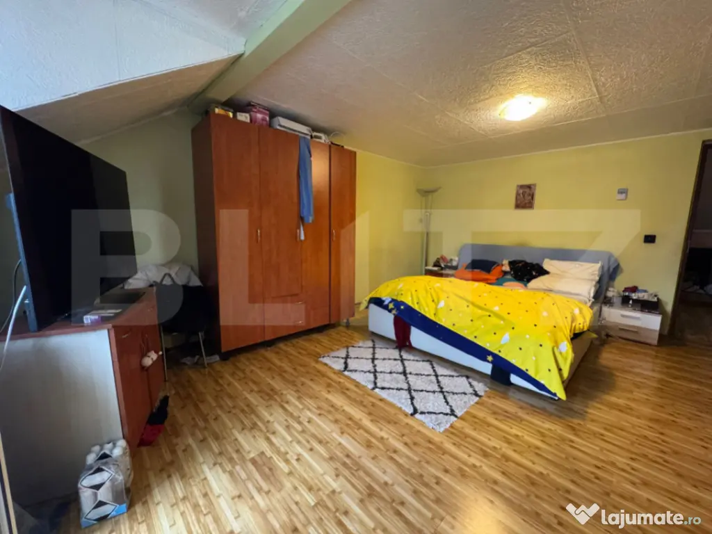 Casa cu 5 camere 300 mp in Hunedoara