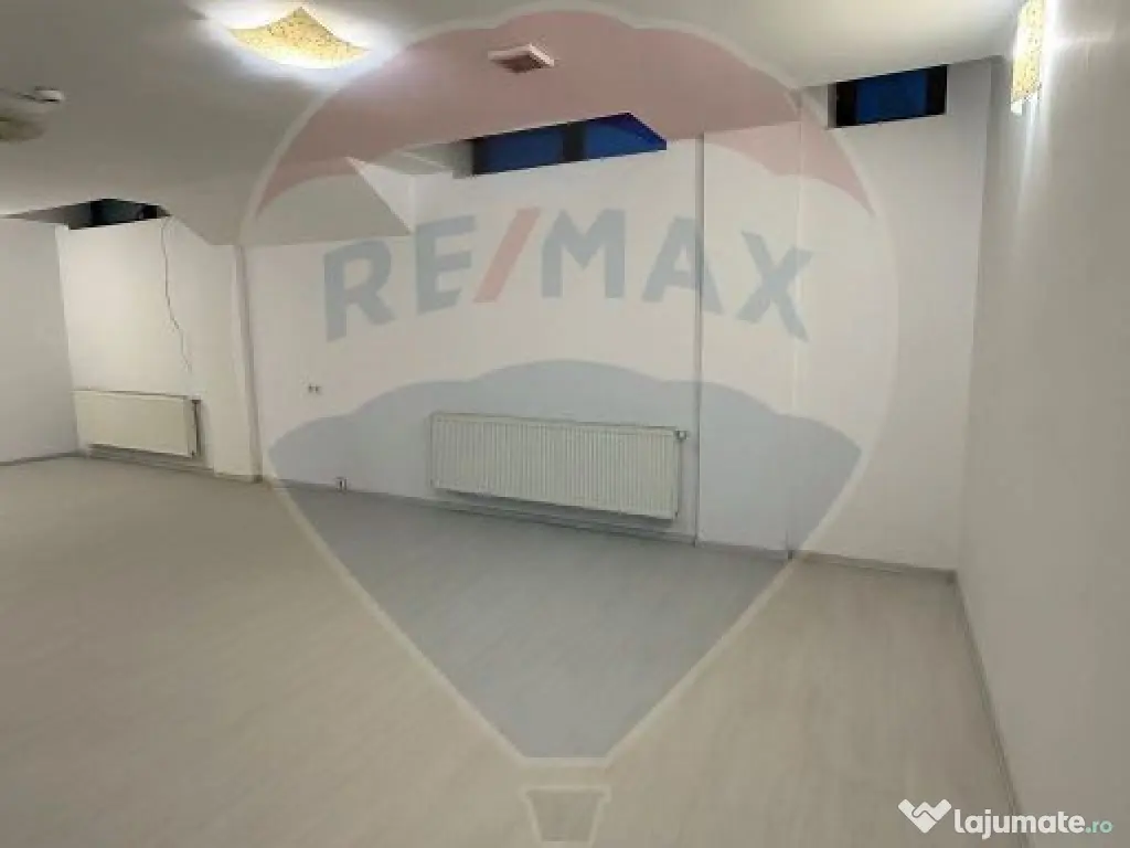 Spațiu comercial de inchiriat Valea Rosie 