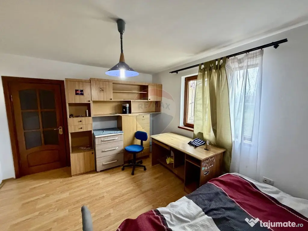 Casă / Vilă cu 4 camere Vanatori