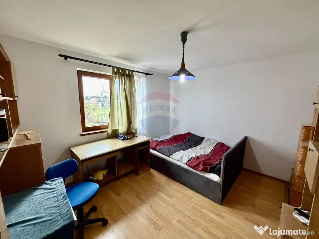 Casă / Vilă cu 4 camere Vanatori