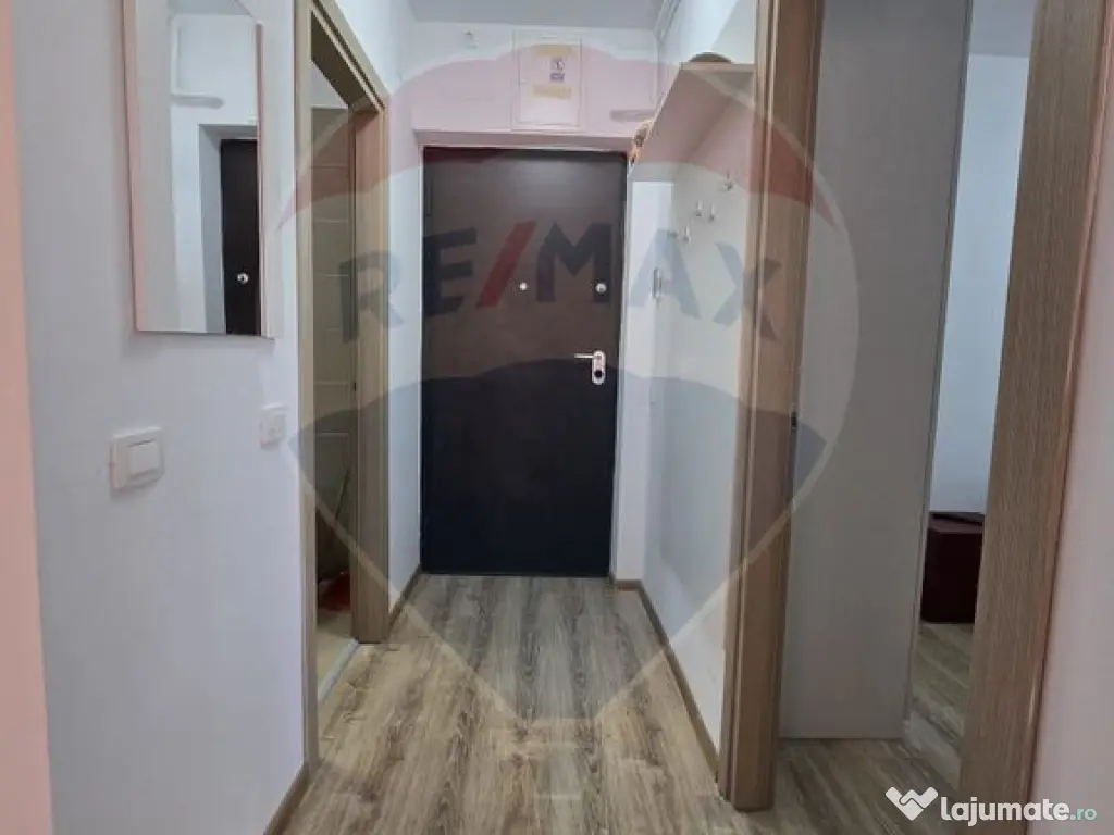 DE VANZARE Apartament cu 3 camere CLUB LAC SNAGOV 
