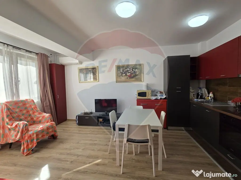 DE VANZARE Apartament cu 3 camere CLUB LAC SNAGOV 