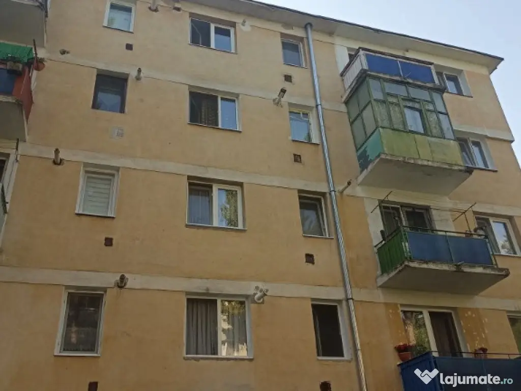 De vânzare apartament cu 3 camere în Sfântu Gheorghe