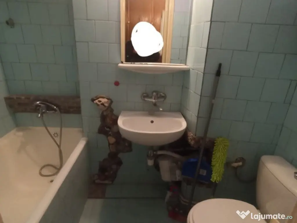 De vânzare apartament cu 3 camere în Sfântu Gheorghe