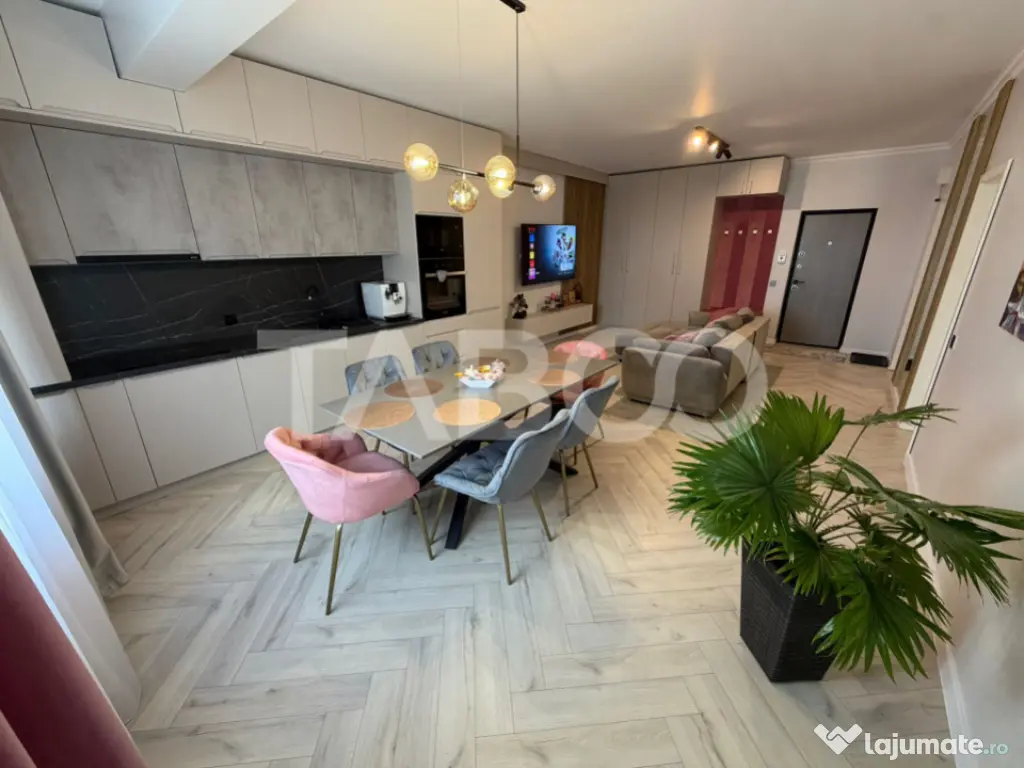 Apartament etaj intermediar la cheie premium balcon parcare 