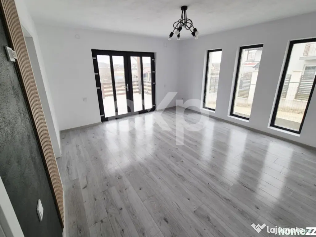 Casă P+M de vânzare – Pitești, Str. Constantin Dobrogea