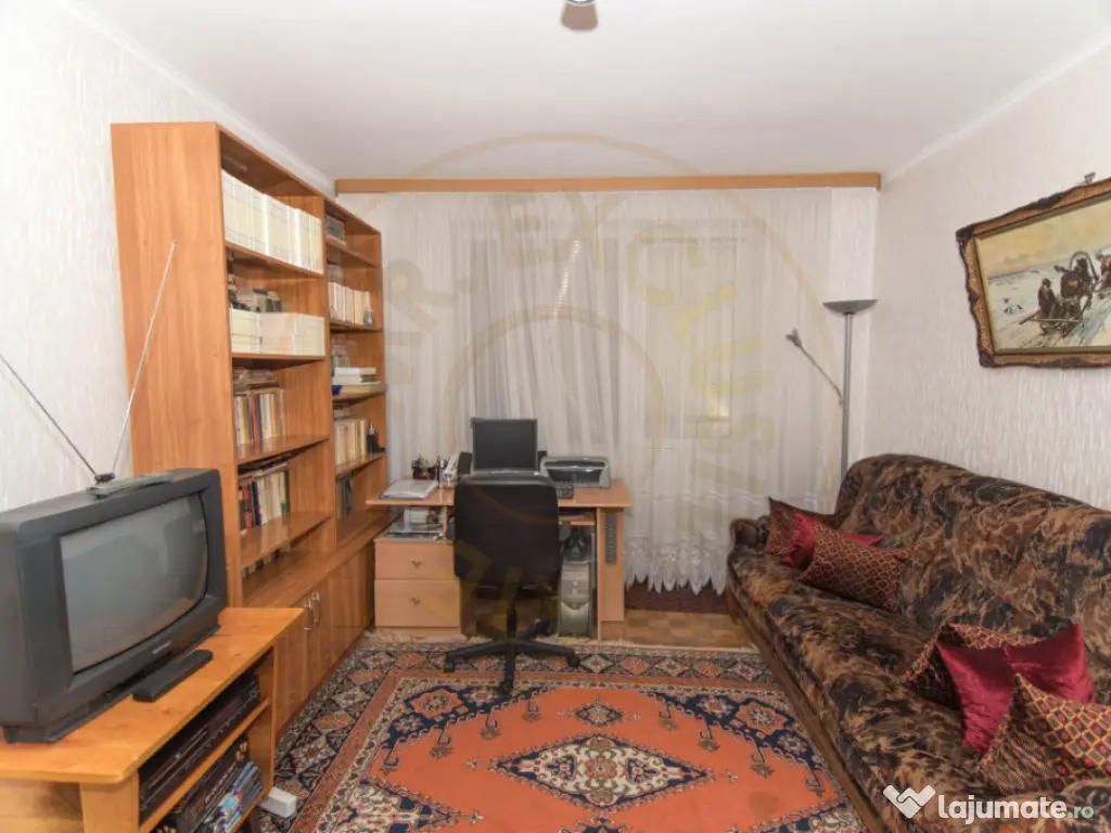 Apartament 3 camere - langa Ramada etaj 1