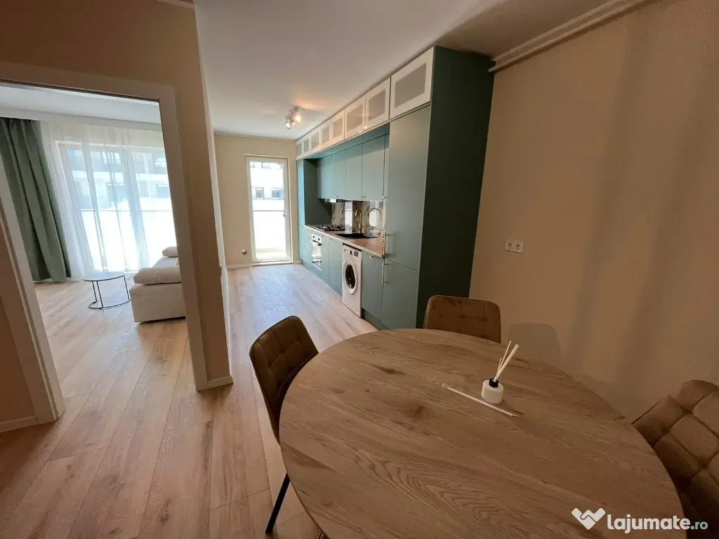 Apartament in bloc NOU,LIFT et.intermediar Florest 