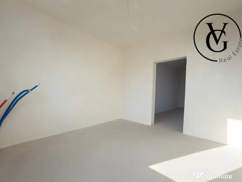 Vila modernă - finisată -terasă circulabila vedere lac ș 