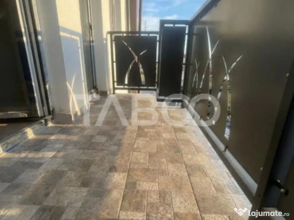 Apartament cu 3 camere 2 bai 2 balcoane si pod in zona Turn 