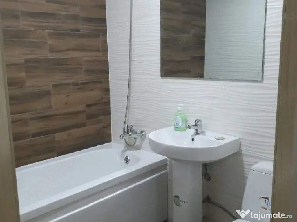 Garsoniera zona Izor