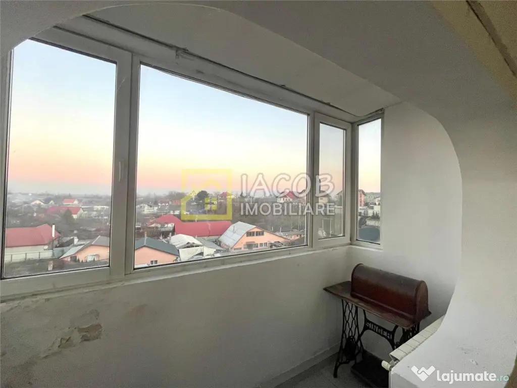 Apartament decomandat, 2 camere, etaj 3, str. Milcov , Bacau 