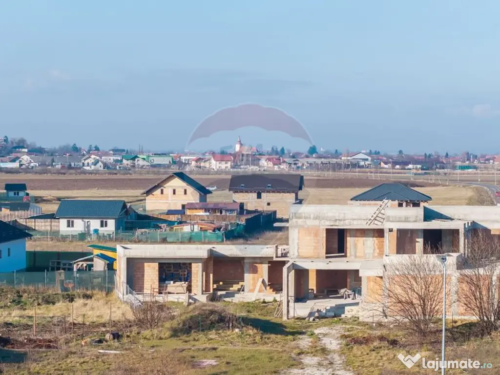 Vilă cu 3 camere, la roșu | Proiect modern – Poiana C... 