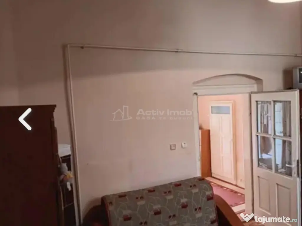 2 cam - la curte comuna 