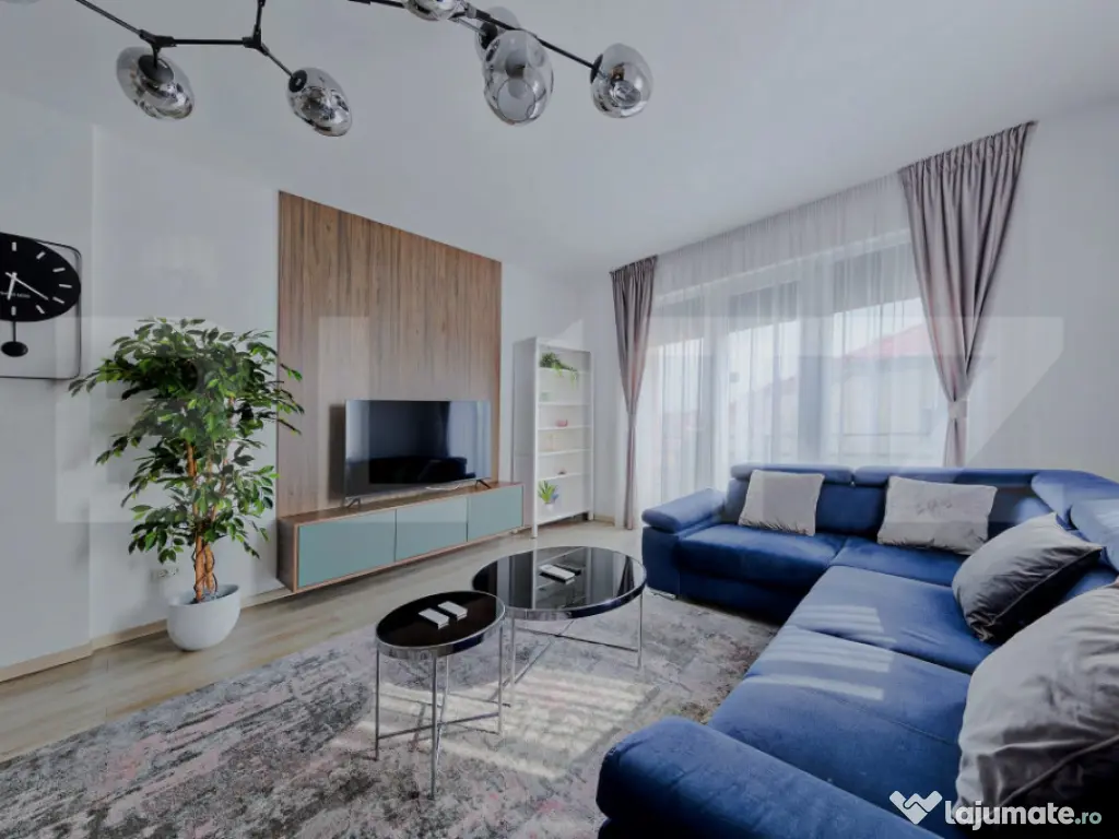 Apartament 3 camere, ultracentral, etaj 3, bloc cu lift –