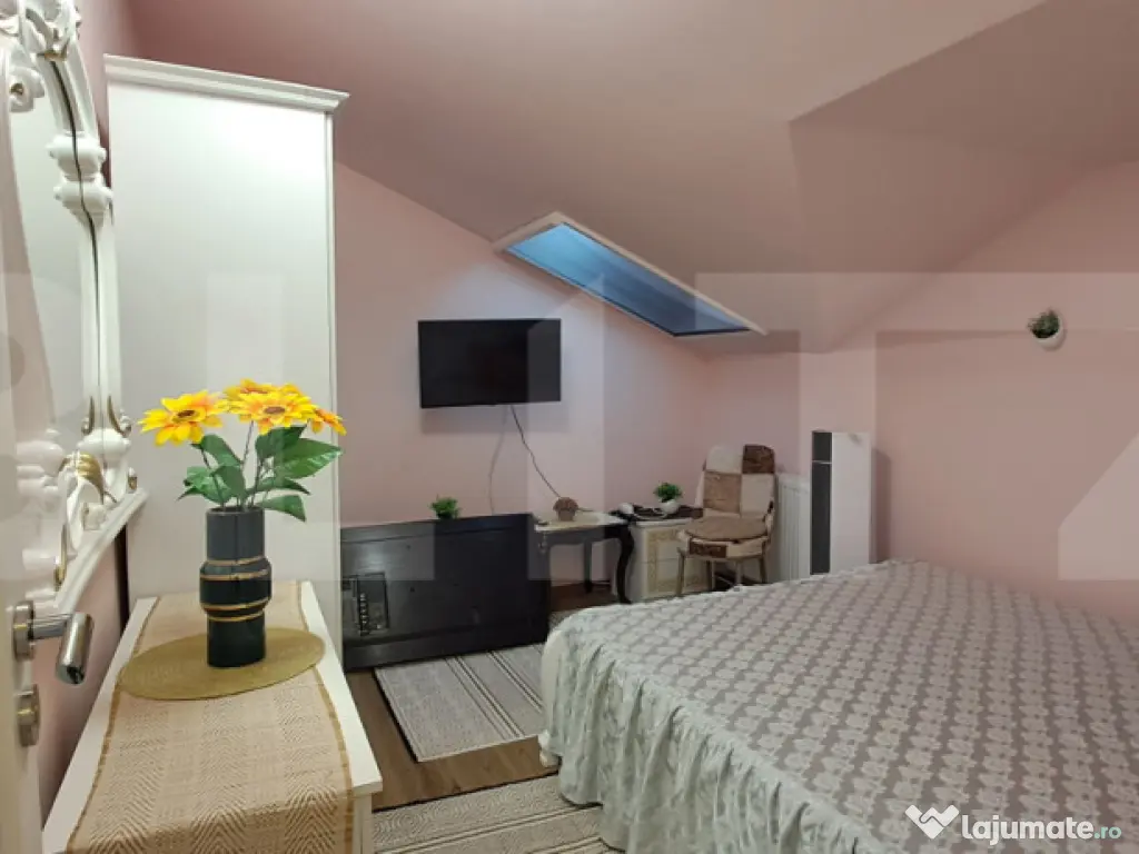 Apartament la mansarda, cu 3 camere, 60 de mp, in zona Teilo