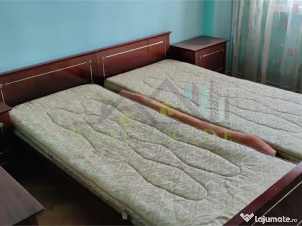 Apartament 3 camere Racadau- Carpatilor