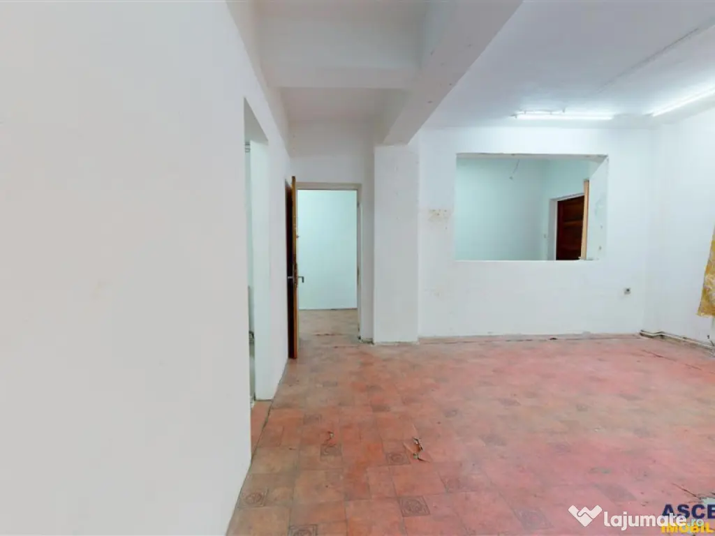 Rezidential Investitional: apartament 2 camere si garaj pro 