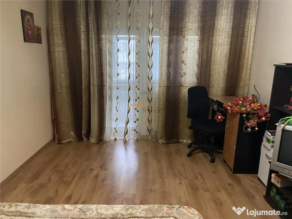 Apartament 2 camere ,56 mp, zona Longinescu , decomandat, im 