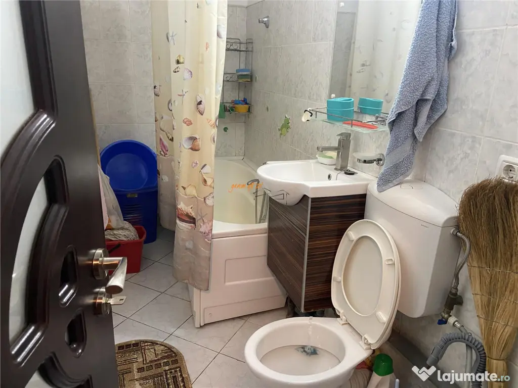 Apartament 2 camere ,56 mp, zona Longinescu , decomandat, im 