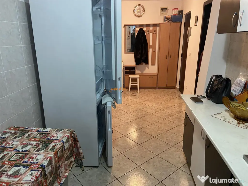 Apartament 2 camere ,56 mp, zona Longinescu , decomandat, im 