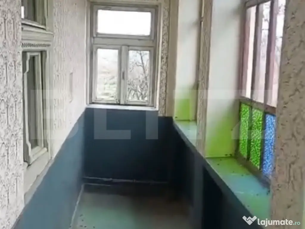 Casa de vanzare, Maieriste