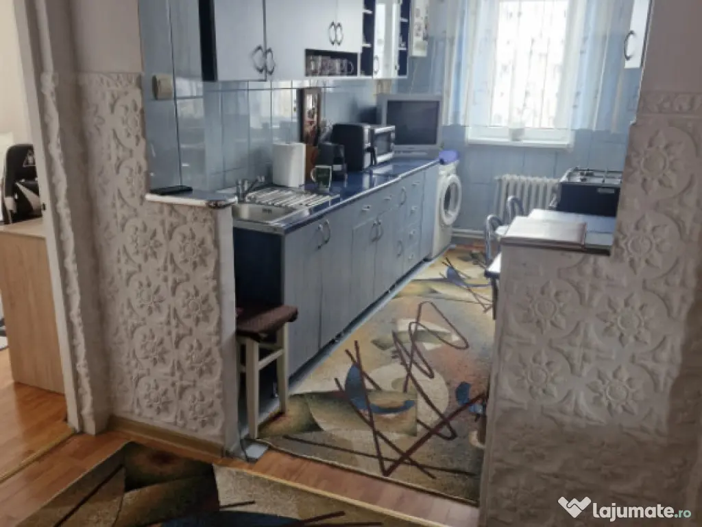 Apartament 2 camere, zona centrală, Cugir 