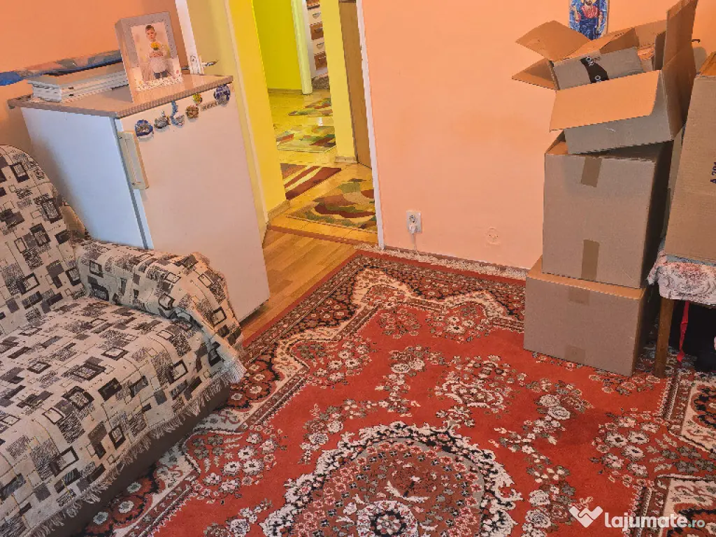 Vand apartament de 4 camere decomandat in Deva, etaj 2, zona Bejan, 