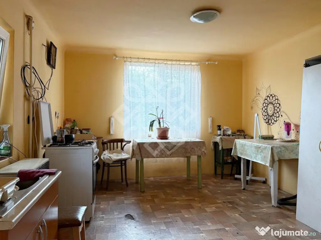 Casa cu teren la 22 km de Oradea, Santaul Mare, Bihor 