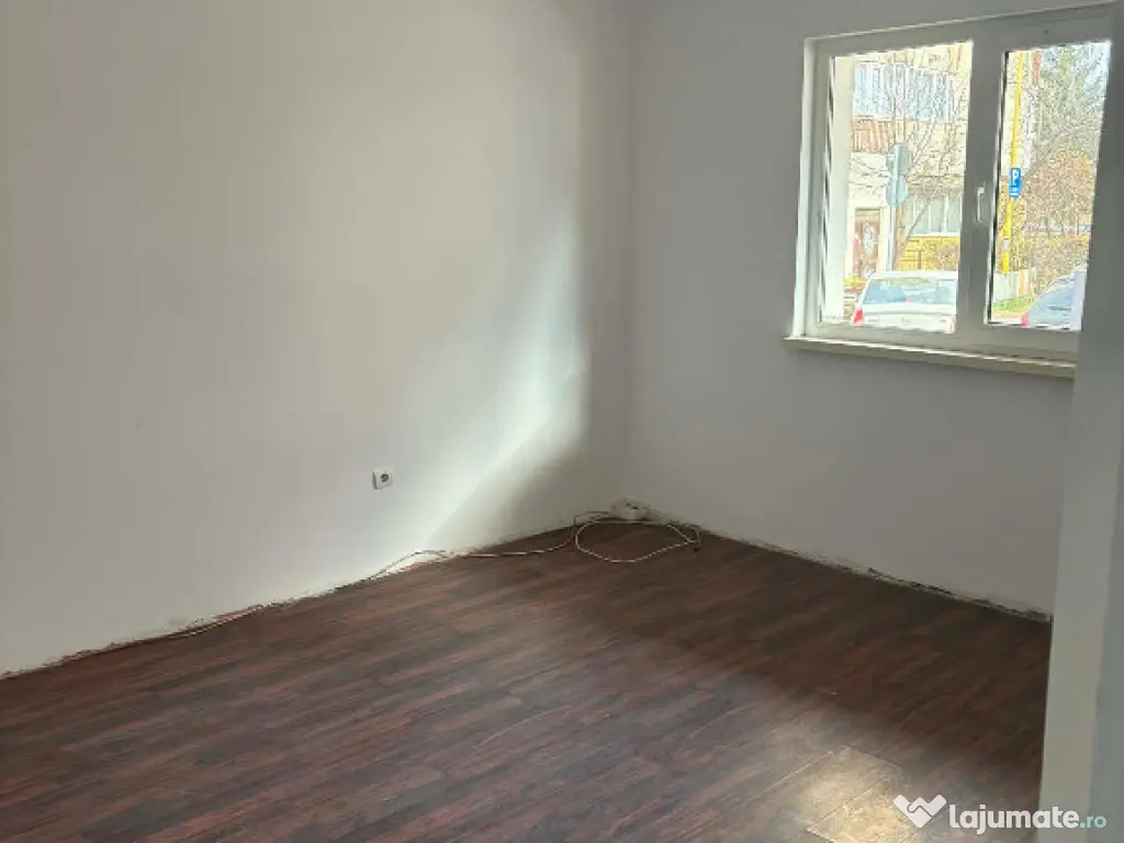 Apartament de 2 camere zona Gemenii, 