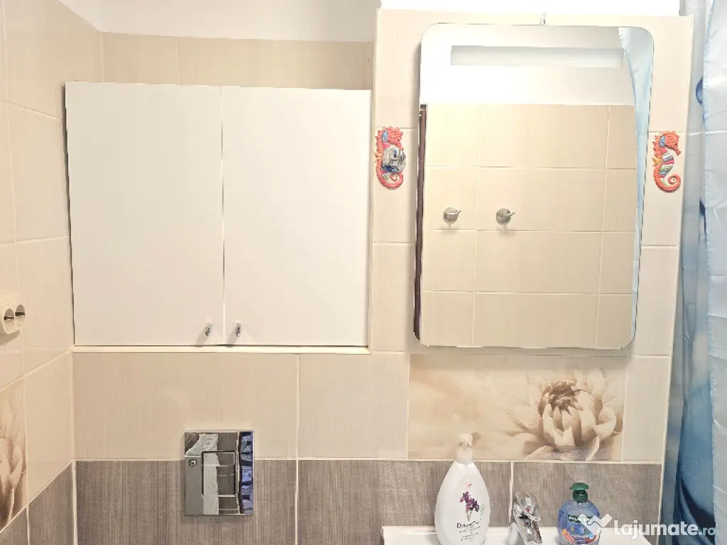 Inchiriez apartament 3 camere decomandat in Deva, zona I, Maniu 