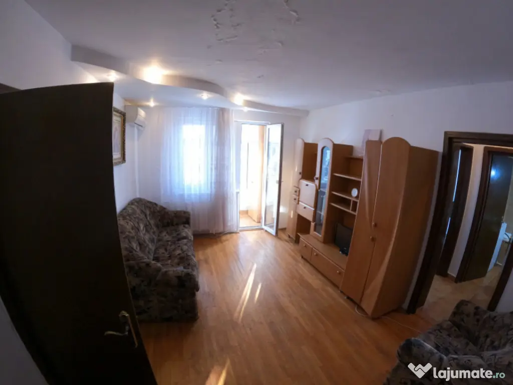 Oportunitate Unică în Centrul Orașului: APARTAMENT CU 3 C