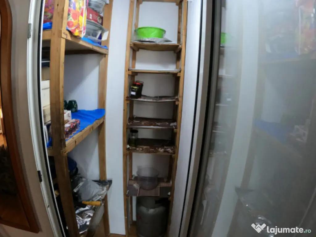 Oportunitate Unică în Centrul Orașului: APARTAMENT CU 3 C