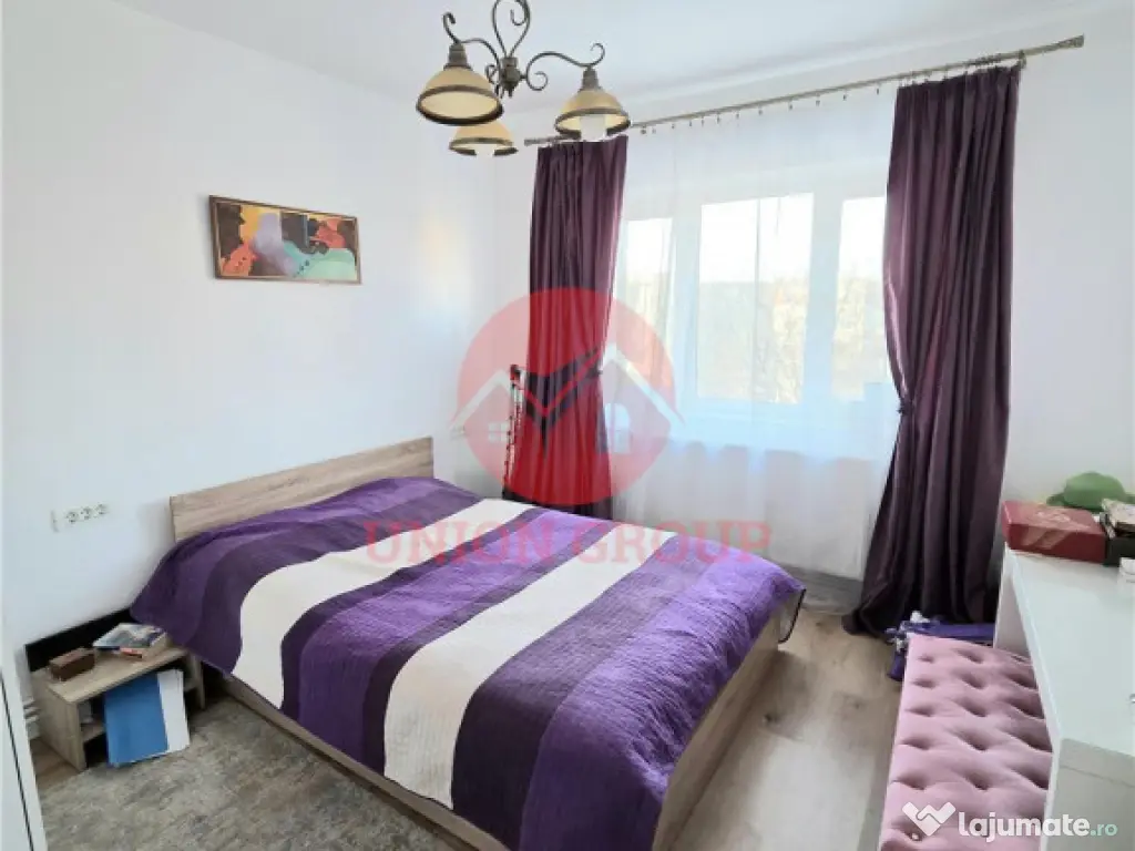 Apartament 3 Camere, Semidecomandat, Zona Dacia