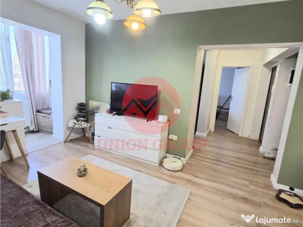 Apartament 3 Camere, Semidecomandat, Zona Dacia