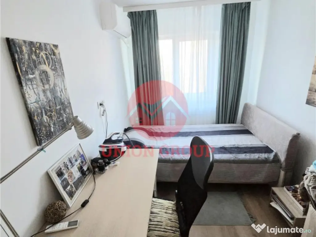 Apartament 3 Camere, Semidecomandat, Zona Dacia