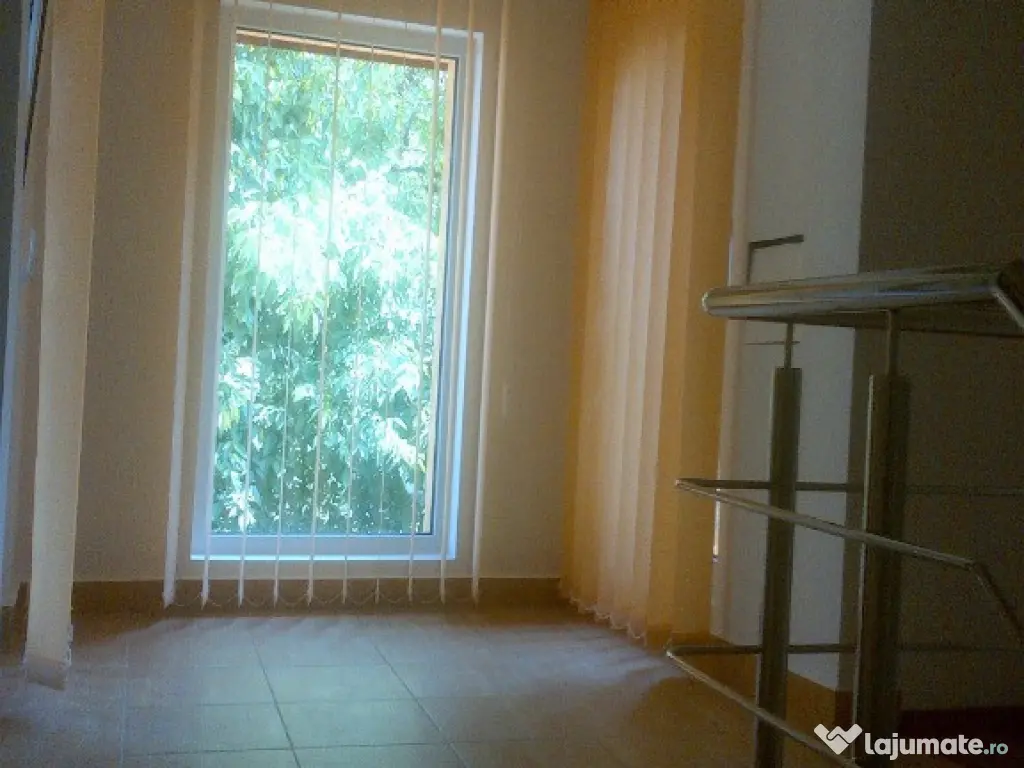 Vila Dacia-Eminescu, 4 camere, curte, ideala birou, 