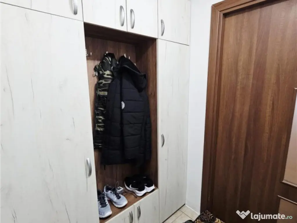 Garsoniera mobilata si utilata ASTRA 