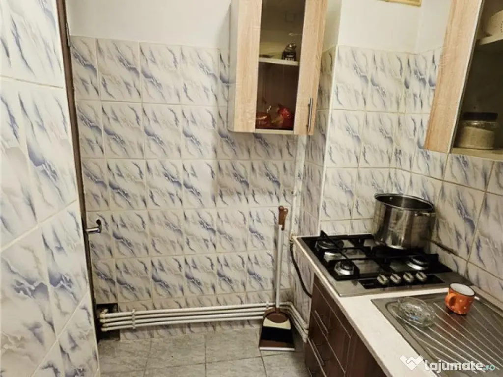 Garsoniera mobilata si utilata ASTRA 