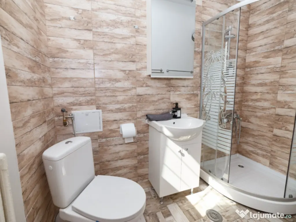 Apartament de închiriat – Universitate | 2 camere | Teras 