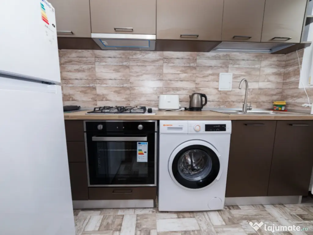 Apartament de închiriat – Universitate | 2 camere | Teras 