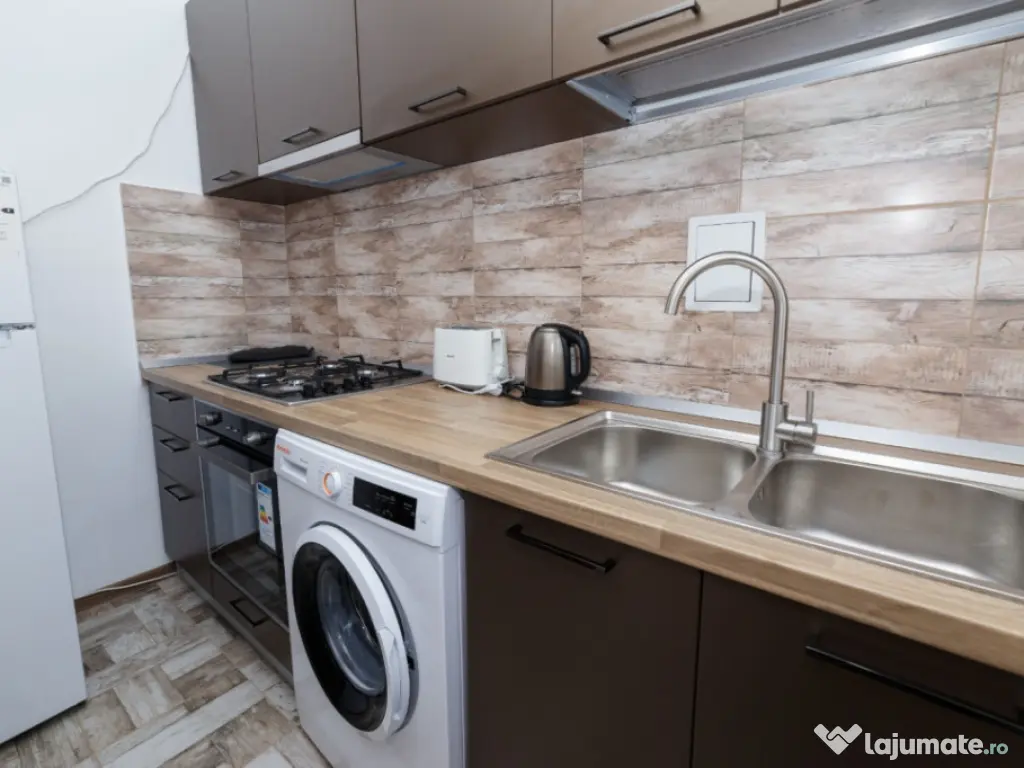 Apartament de închiriat – Universitate | 2 camere | Teras 