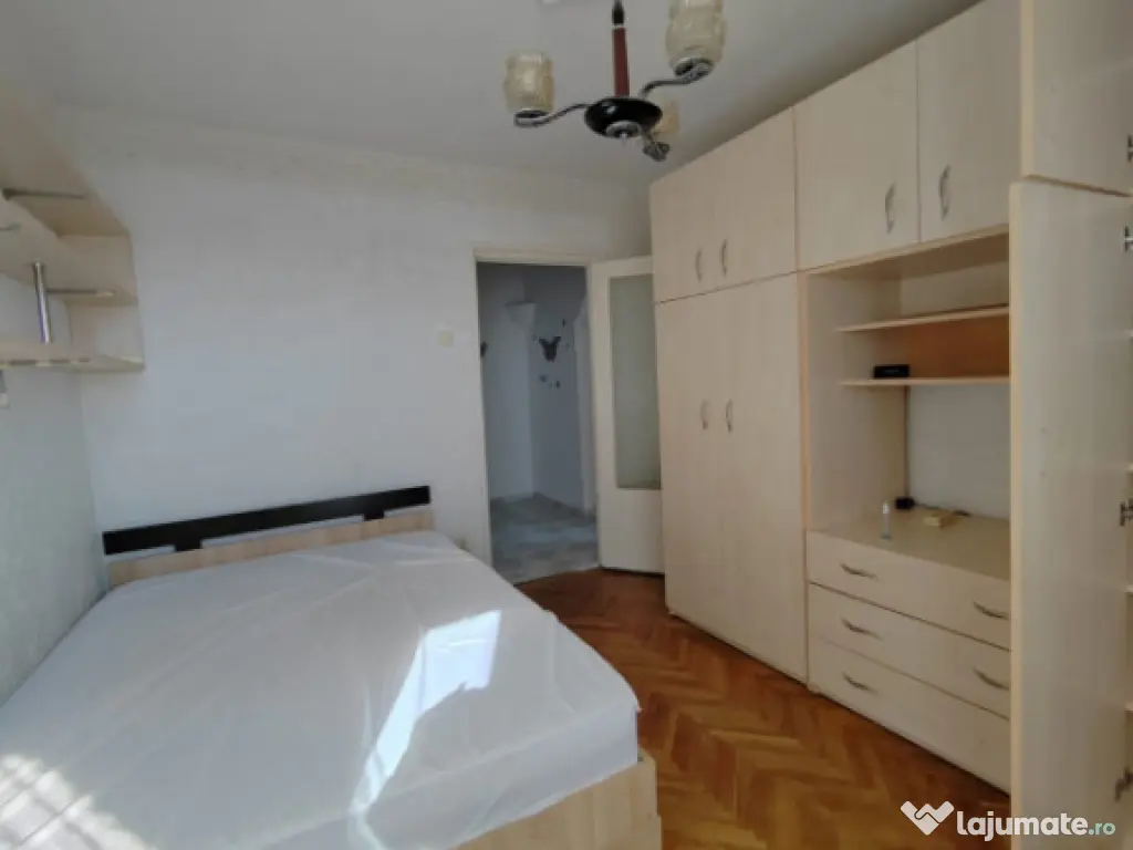 Apartament 3 camere, decomandat, etajul 12/14, Bloc Gioconda 