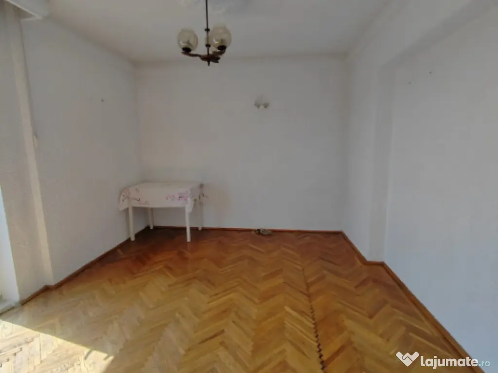 Apartament 3 camere, decomandat, etajul 12/14, Bloc Gioconda 