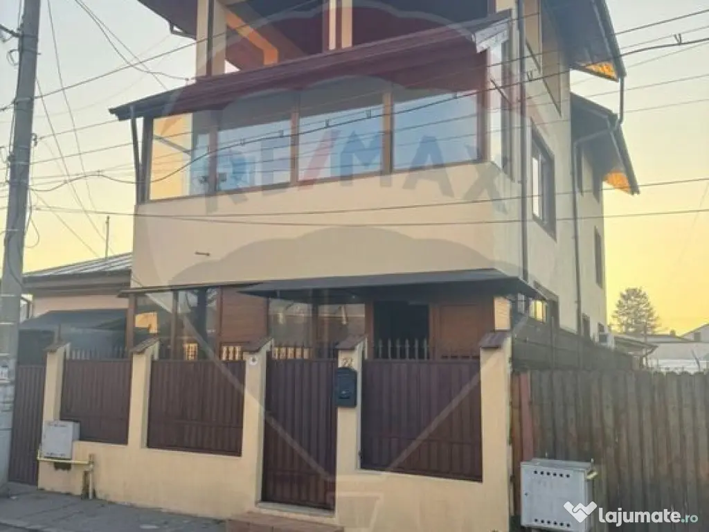 Casă / Vilă cu 5 camere de vânzare în zona Dorobantul