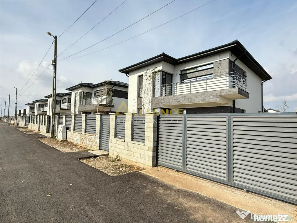 Vile individuale | 4 camere | 2 bai | Curte amenajata | Asfa 