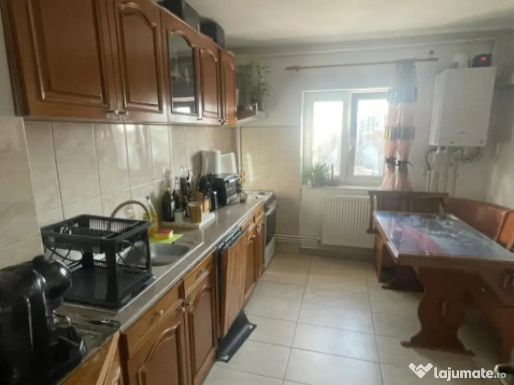 Apartament 3 camere | zona Gara | 69,8 mp | luminos Est-Vest 