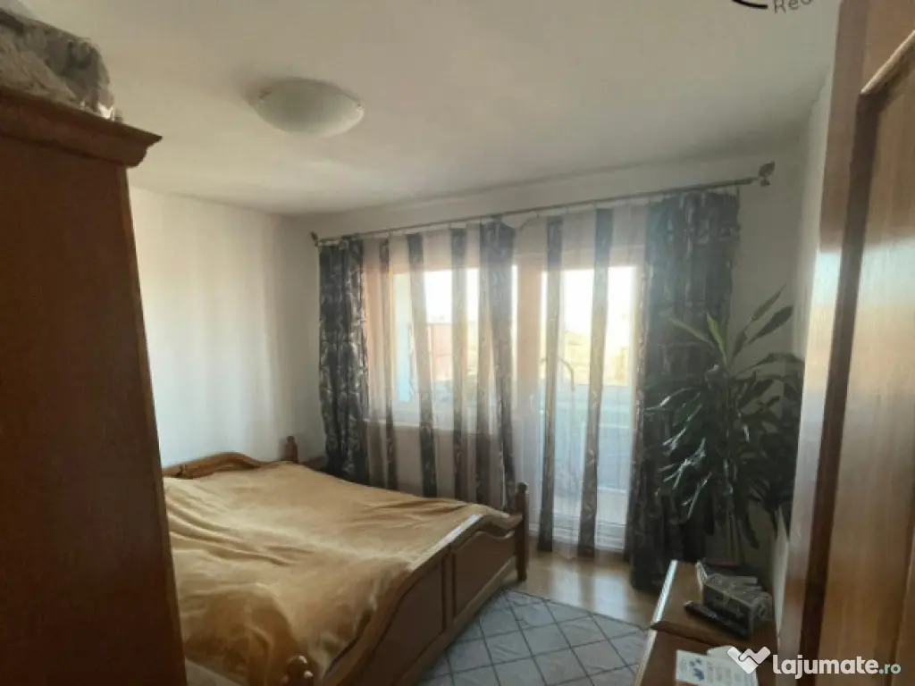 Apartament 3 camere | zona Gara | 69,8 mp | luminos Est-Vest 