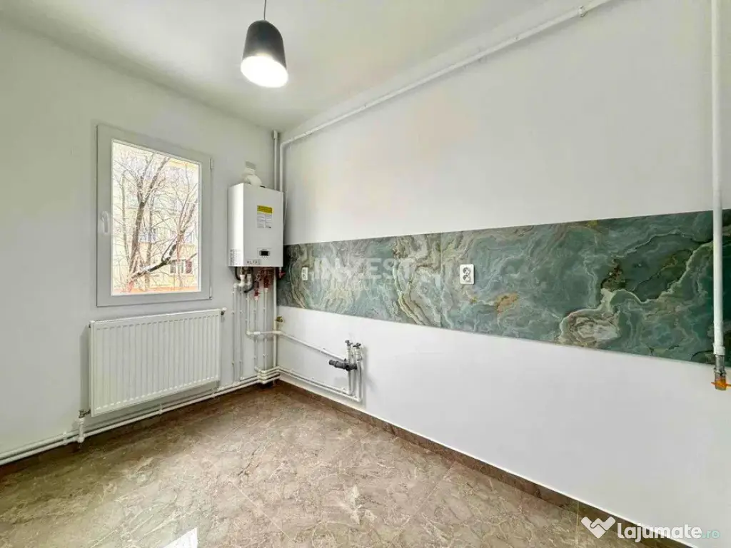 Apartament 3 camere-etaj 1-renovat-Podu Ros-bloc fara risc 